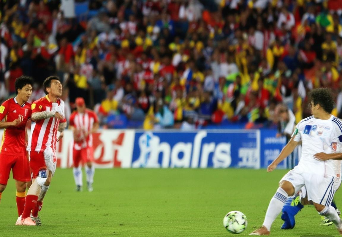 2015亚洲杯半决赛：澳阿巅峰对决背后的文化交融与足球精神(图2)