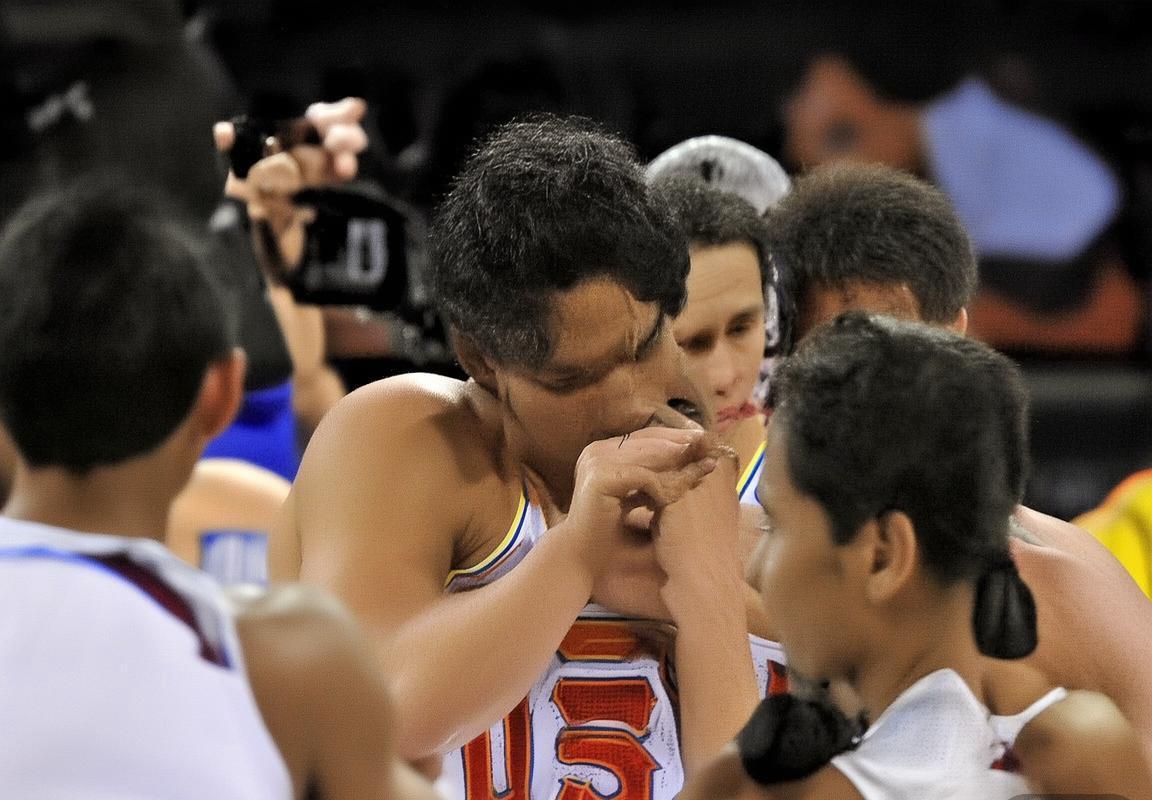 湖人2020NBA总冠军之路：詹姆斯戴维斯双星闪耀，逆转夺冠记(图4)