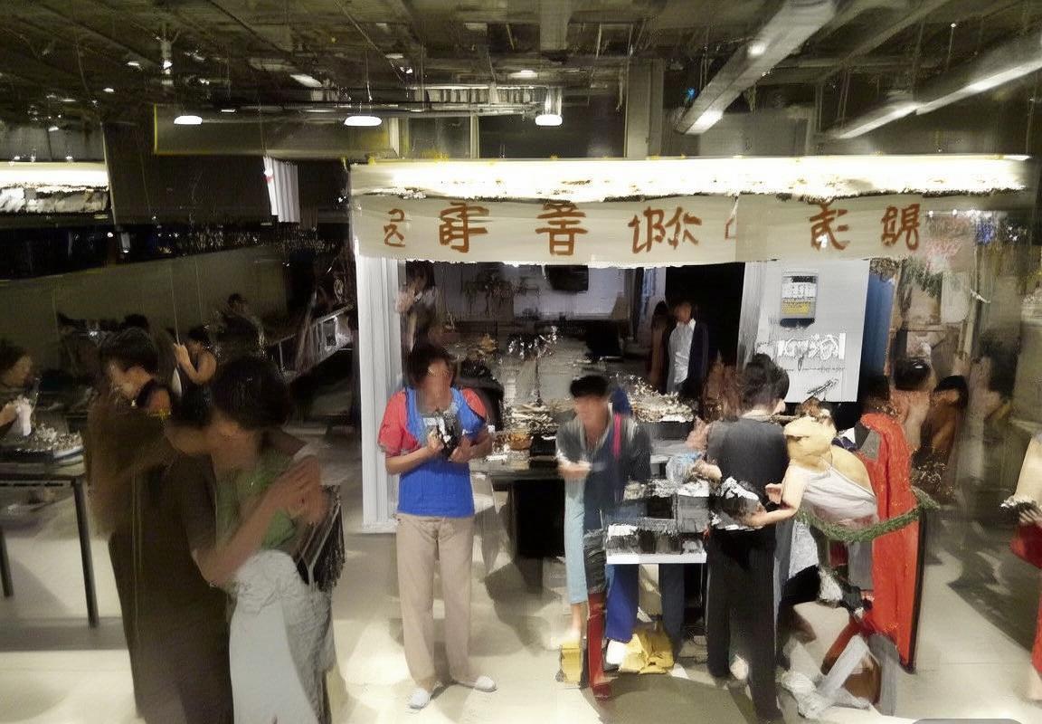 2018年NBA季后赛：老鹰对决骑士，团队活力与个人实力的对决(图3)